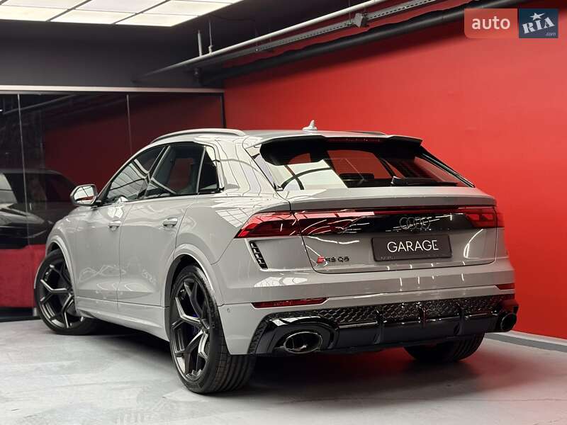 Внедорожник / Кроссовер Audi RS Q8 2025 в Киеве