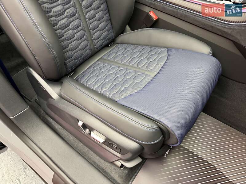 Внедорожник / Кроссовер Audi RS Q8 2025 в Киеве
