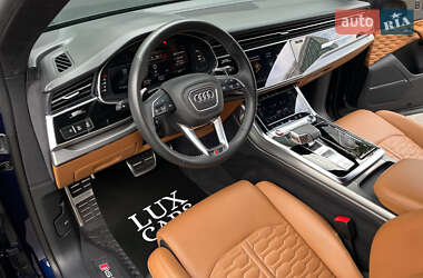 Внедорожник / Кроссовер Audi RS Q8 2020 в 
