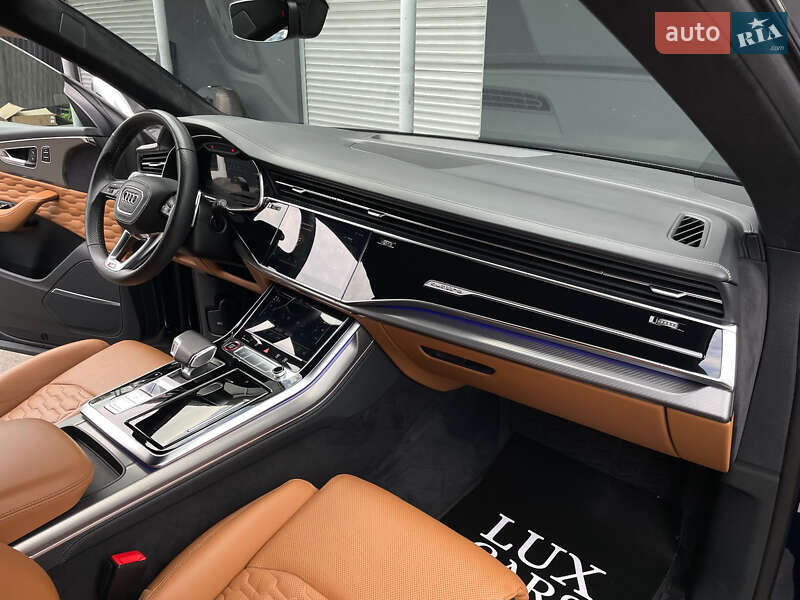 Внедорожник / Кроссовер Audi RS Q8 2020 в Киеве