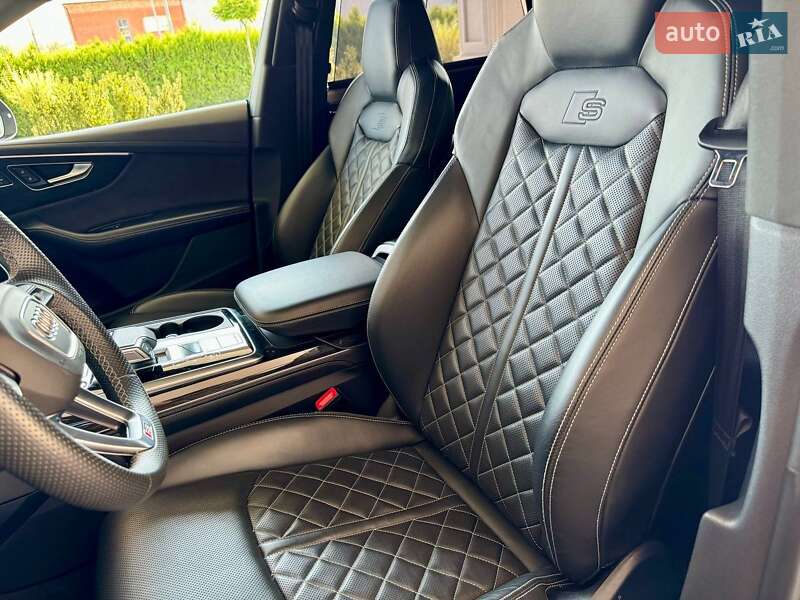 Внедорожник / Кроссовер Audi RS Q8 2021 в Львове