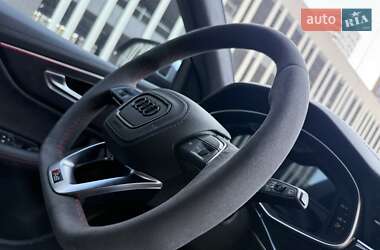 Внедорожник / Кроссовер Audi RS Q8 2023 в 