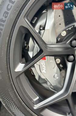 Внедорожник / Кроссовер Audi RS Q8 2025 в 