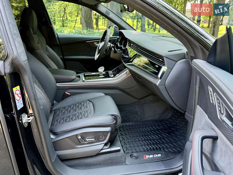 Внедорожник / Кроссовер Audi RS Q8 2025 в Киеве