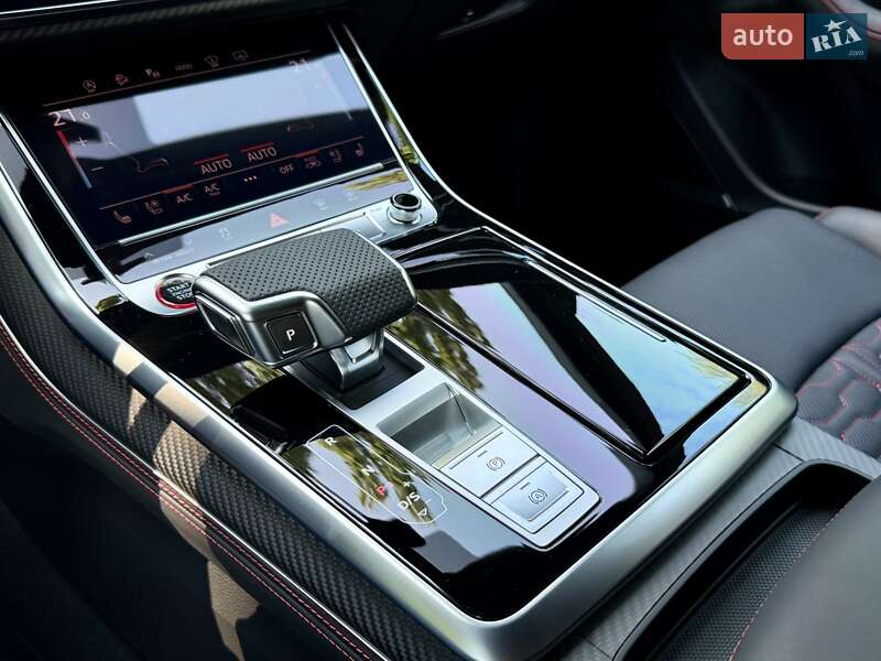 Внедорожник / Кроссовер Audi RS Q8 2025 в Киеве