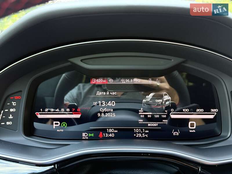 Внедорожник / Кроссовер Audi RS Q8 2025 в Киеве
