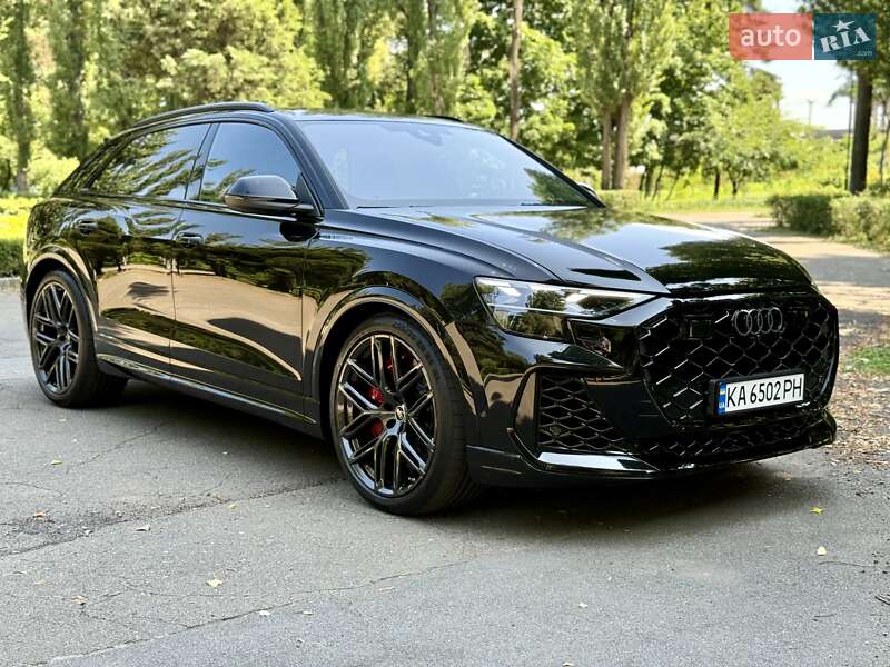 Внедорожник / Кроссовер Audi RS Q8 2025 в Киеве