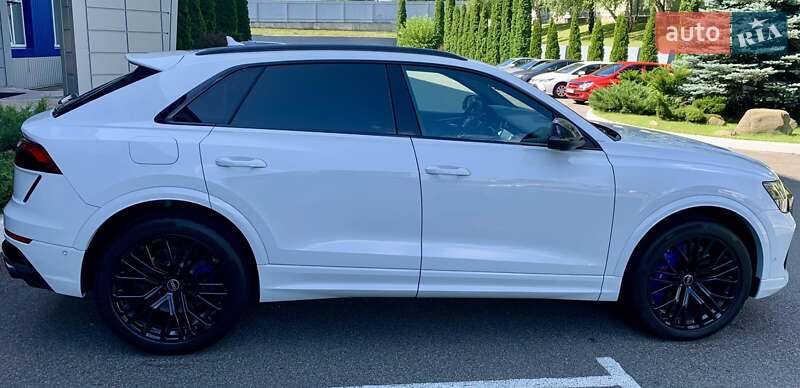 Позашляховик / Кросовер Audi RS Q8 2025 в Києві фото 11 Позашляховик / Кросовер Audi RS Q8 2025 в Києві