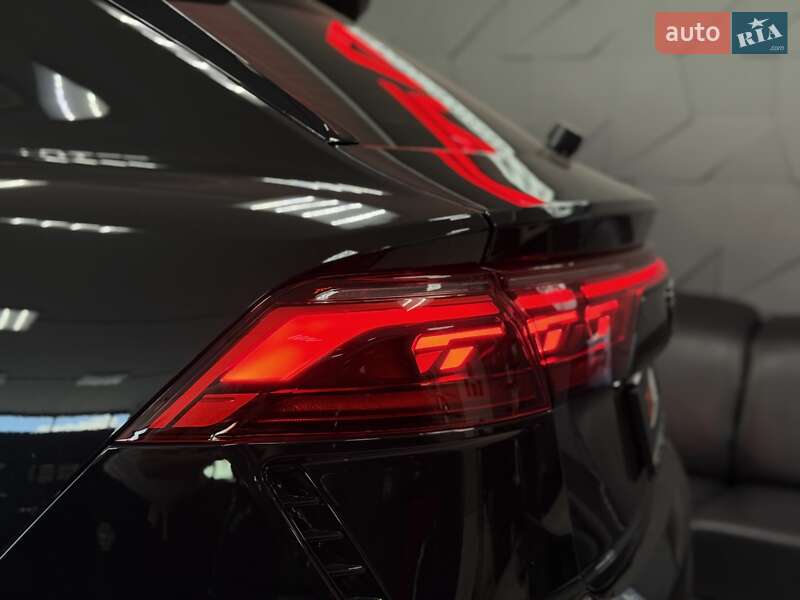 Внедорожник / Кроссовер Audi RS Q8 2024 в Тернополе
