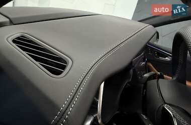 Внедорожник / Кроссовер Audi RS Q8 2024 в 