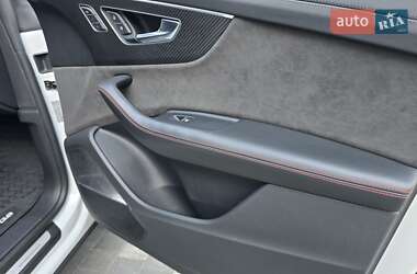 Позашляховик / Кросовер Audi RS Q8 2020 в 