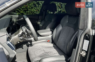 Внедорожник / Кроссовер Audi RS Q8 2023 в 