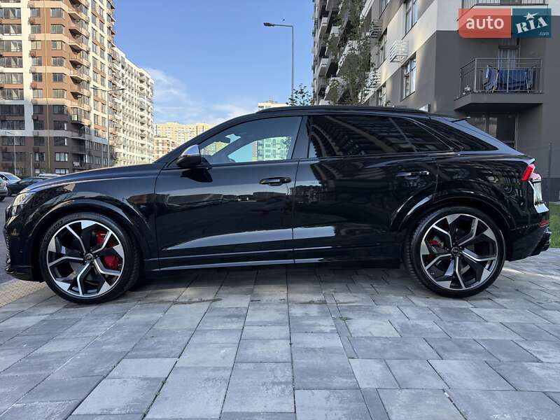 Позашляховик / Кросовер Audi RS Q8 2023 в Києві
