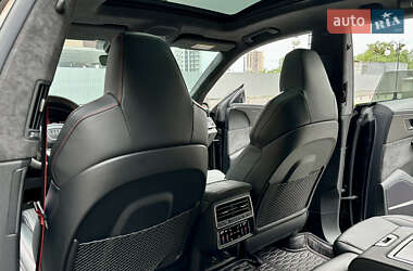 Внедорожник / Кроссовер Audi RS Q8 2020 в 