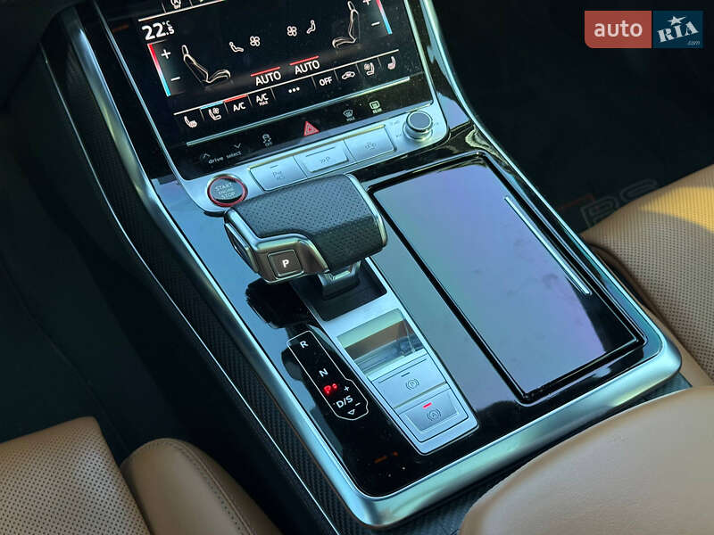 Позашляховик / Кросовер Audi RS Q8 2021 в Києві