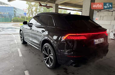 Позашляховик / Кросовер Audi RS Q8 2021 в 