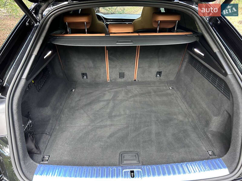 Позашляховик / Кросовер Audi RS Q8 2021 в Києві