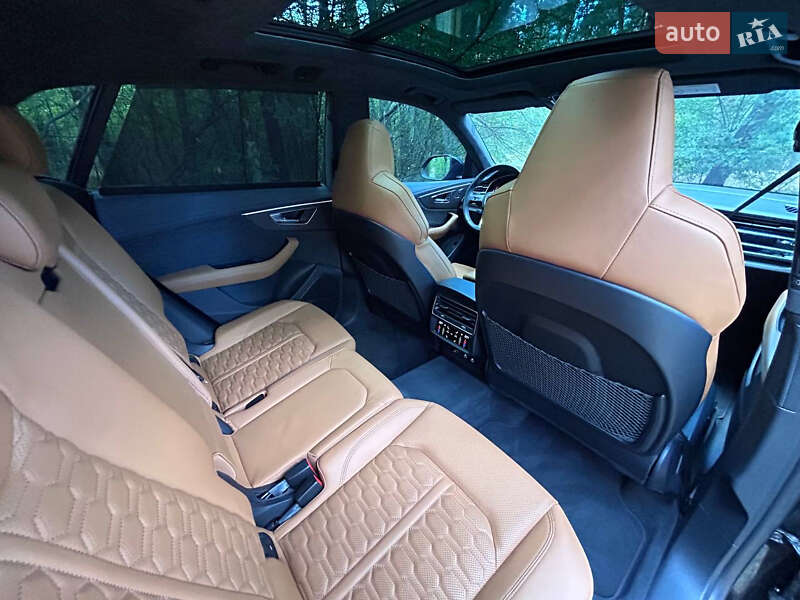 Позашляховик / Кросовер Audi RS Q8 2021 в Києві