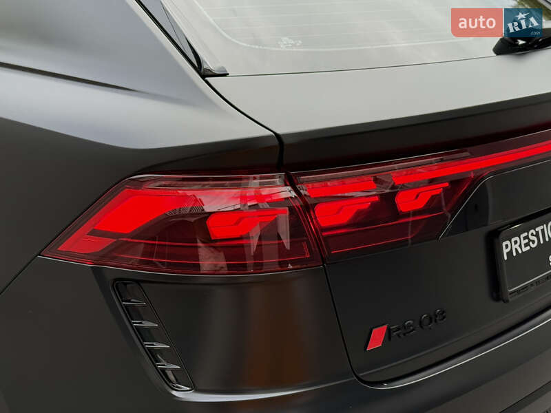 Внедорожник / Кроссовер Audi RS Q8 2024 в Киеве