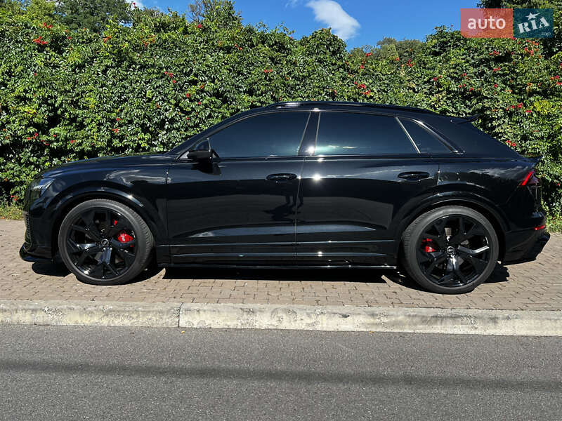 Внедорожник / Кроссовер Audi RS Q8 2023 в Киеве