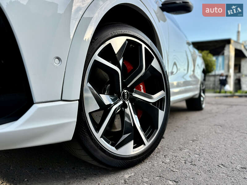 Позашляховик / Кросовер Audi RS Q8 2021 в Львові