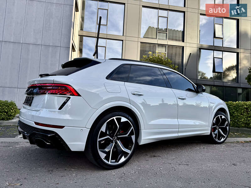 Позашляховик / Кросовер Audi RS Q8 2021 в Львові