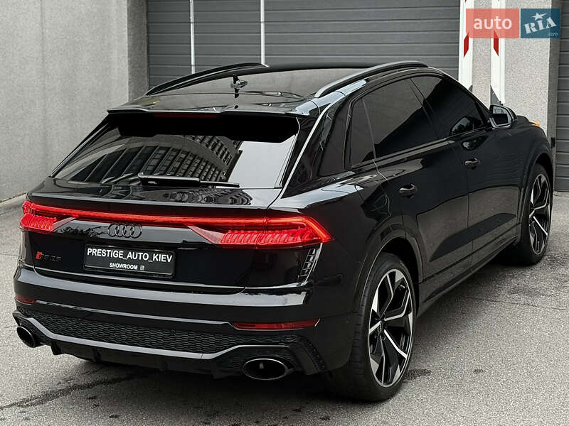 Позашляховик / Кросовер Audi RS Q8 2020 в Києві