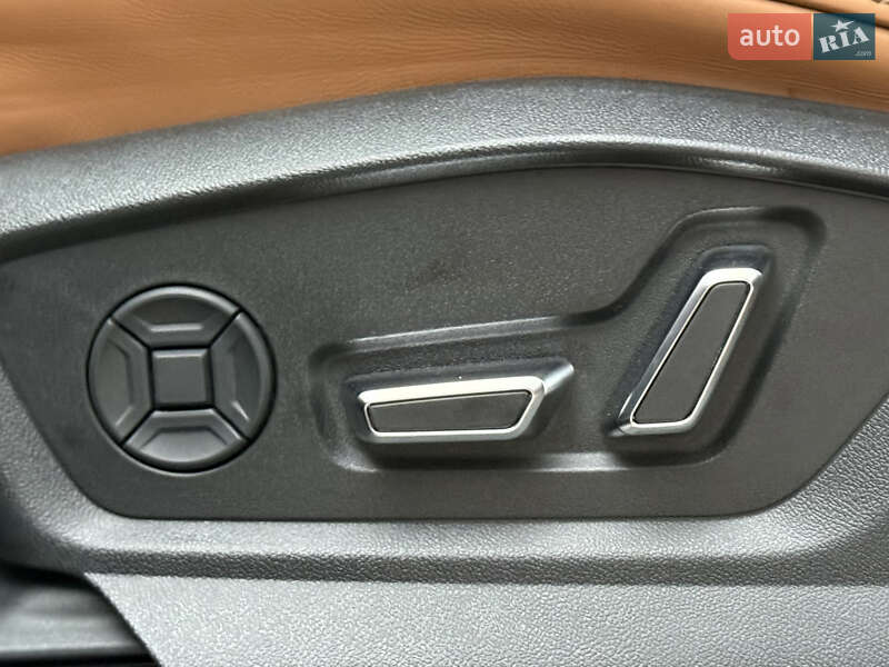 Позашляховик / Кросовер Audi RS Q8 2020 в Києві