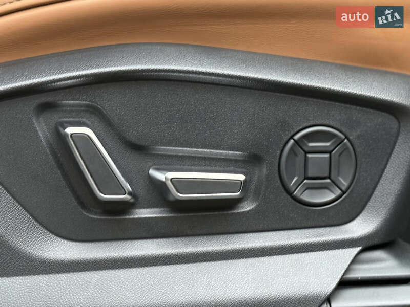 Позашляховик / Кросовер Audi RS Q8 2020 в Києві
