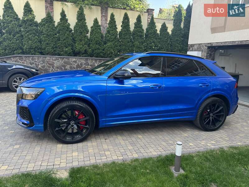 Внедорожник / Кроссовер Audi RS Q8 2020 в Киеве