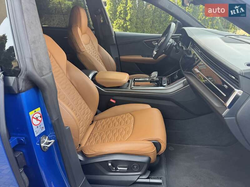 Внедорожник / Кроссовер Audi RS Q8 2020 в Киеве