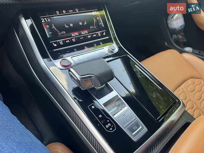 Внедорожник / Кроссовер Audi RS Q8 2020 в Киеве