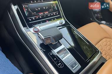 Внедорожник / Кроссовер Audi RS Q8 2020 в 