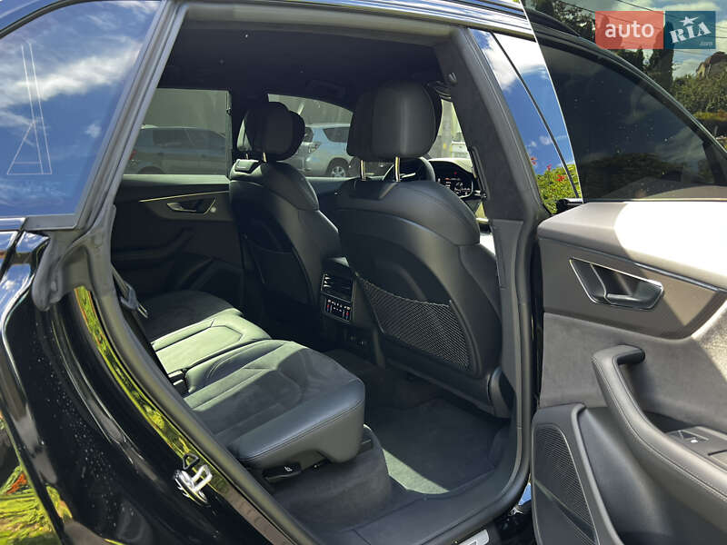 Позашляховик / Кросовер Audi RS Q8 2023 в Києві