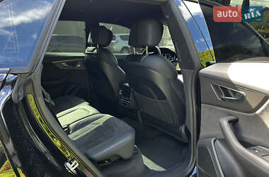 Внедорожник / Кроссовер Audi RS Q8 2023 в  фото 26 Внедорожник / Кроссовер Audi RS Q8 2023 в