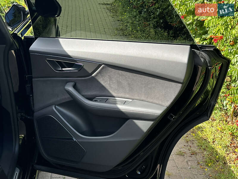 Позашляховик / Кросовер Audi RS Q8 2023 в Києві