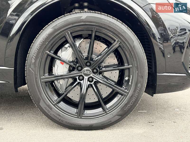 Внедорожник / Кроссовер Audi RS Q8 2025 в Киеве фото 8 Внедорожник / Кроссовер Audi RS Q8 2025 в Киеве