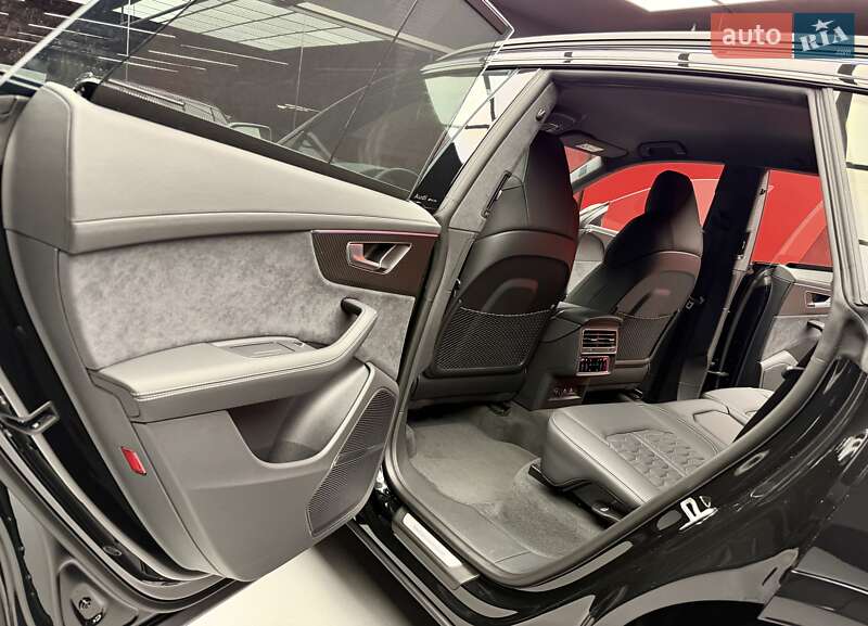 Внедорожник / Кроссовер Audi RS Q8 2025 в Киеве фото 40 Внедорожник / Кроссовер Audi RS Q8 2025 в Киеве
