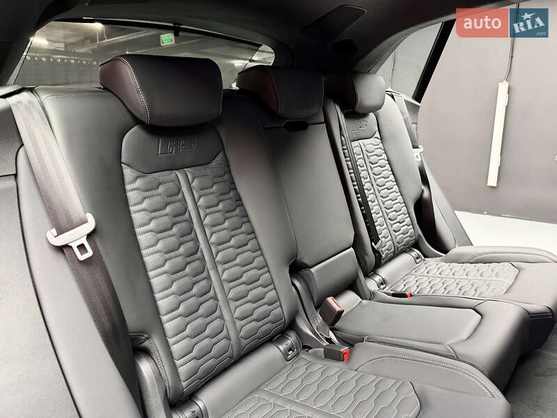 Внедорожник / Кроссовер Audi RS Q8 2025 в Киеве фото 49 Внедорожник / Кроссовер Audi RS Q8 2025 в Киеве
