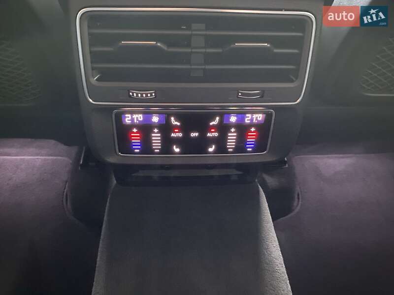 Внедорожник / Кроссовер Audi RS Q8 2023 в Днепре