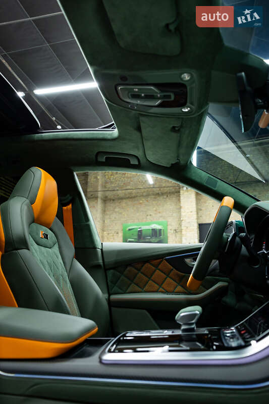 Позашляховик / Кросовер Audi RS Q8 2025 в Дніпрі фото 33 Позашляховик / Кросовер Audi RS Q8 2025 в Дніпрі