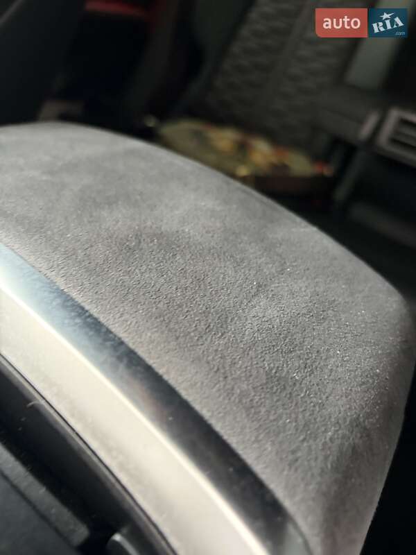 Внедорожник / Кроссовер Audi RS Q8 2023 в Киеве фото 36 Внедорожник / Кроссовер Audi RS Q8 2023 в Киеве