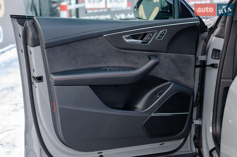 Внедорожник / Кроссовер Audi RS Q8 2023 в Киеве