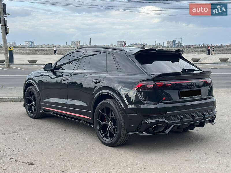 Внедорожник / Кроссовер Audi RS Q8 2025 в Днепре