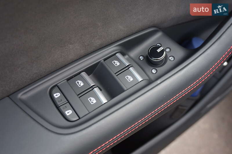 Позашляховик / Кросовер Audi RS Q8 2020 в Одесі