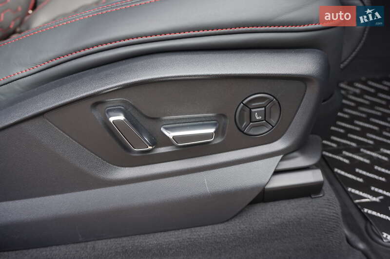 Позашляховик / Кросовер Audi RS Q8 2020 в Одесі