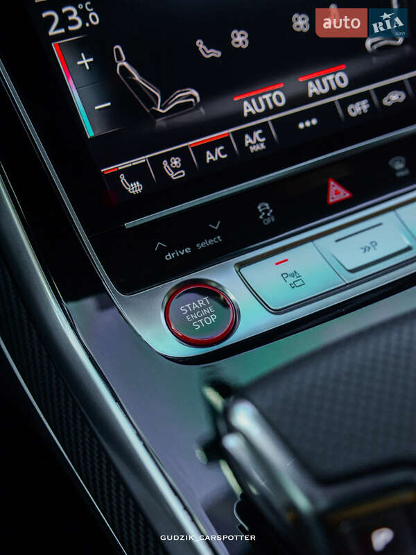 Внедорожник / Кроссовер Audi RS Q8 2025 в Днепре