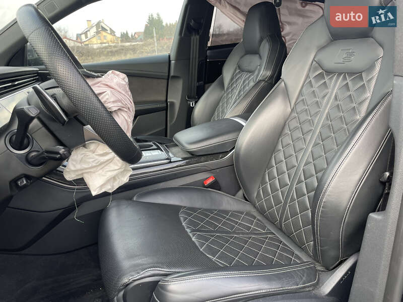 Внедорожник / Кроссовер Audi RS Q8 2021 в Львове