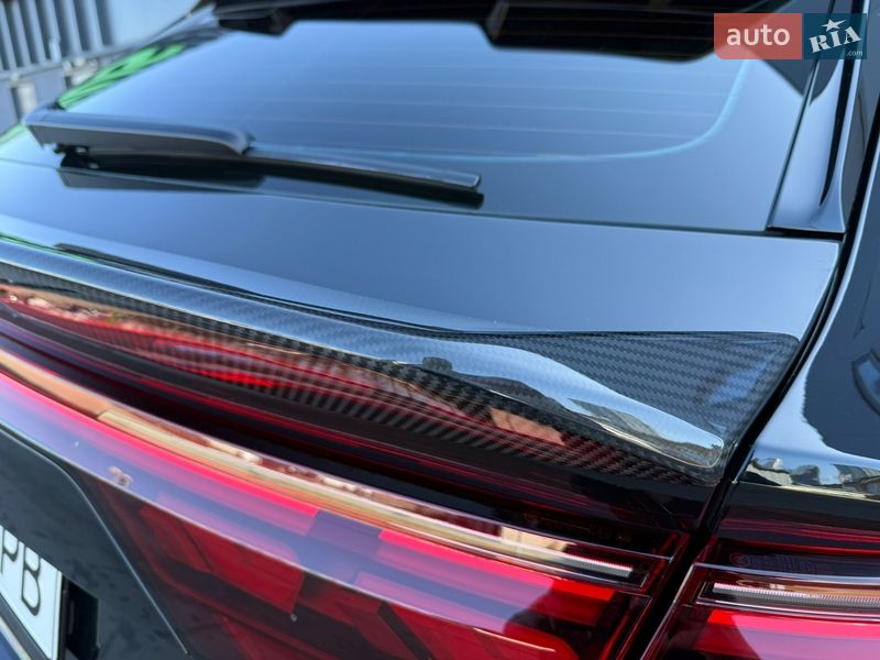 Внедорожник / Кроссовер Audi RS Q8 2025 в Киеве