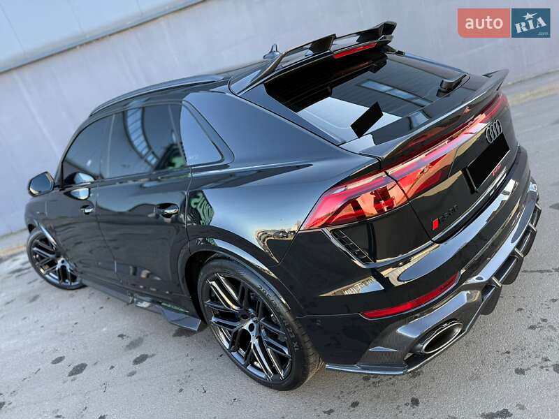 Внедорожник / Кроссовер Audi RS Q8 2025 в Киеве